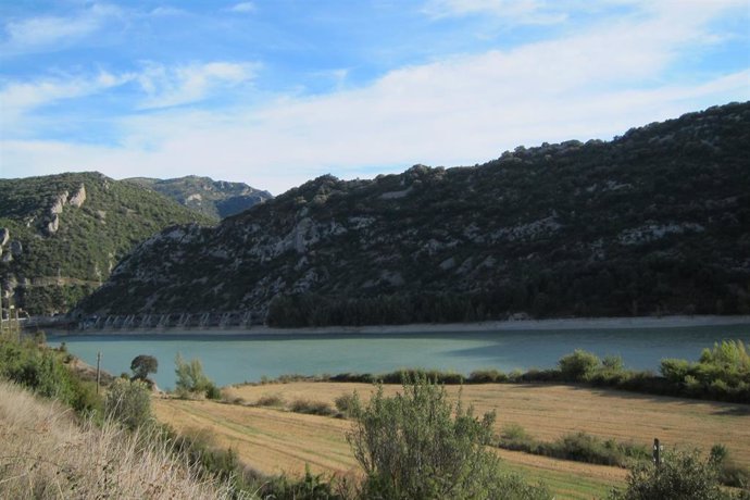 Uno de los embalses de la Cuenca del Ebro