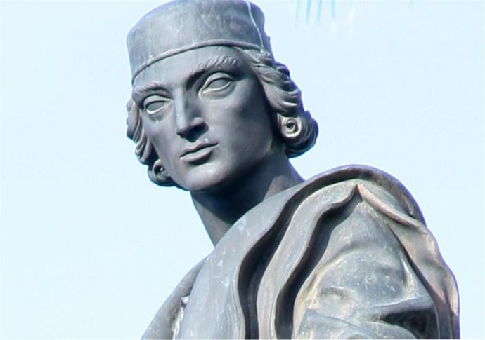 Estatua de Elio Alberto de Nebrija