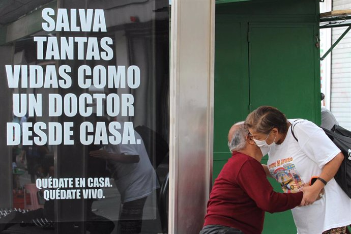 Cartel para prevenir contagios de coronavirus en México