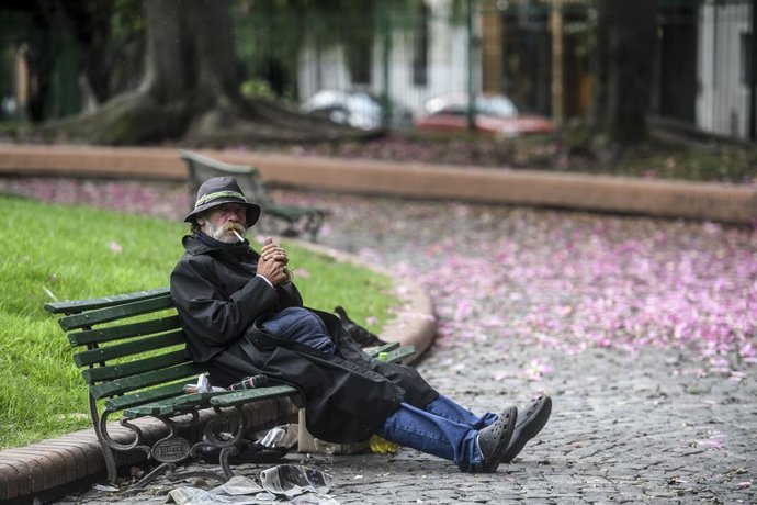 Coronavirus.- El Gobierno bonaerense alerta de que el 60 por ciento de los nuevo