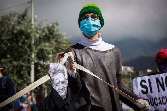 Protestas en la capital de Ecuador, Quito, contra las medidas económicas del Gobierno en el marco de la pandemia del coronavirus. 