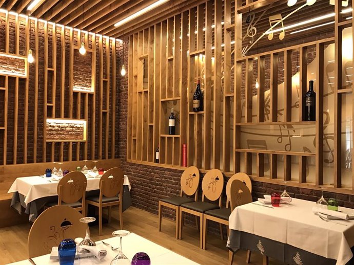 Restaurante Emociones en Boca, del Grupo Pasión, uno de los establecimientos de la cadena que reabre en Logroño tras el confinamiento