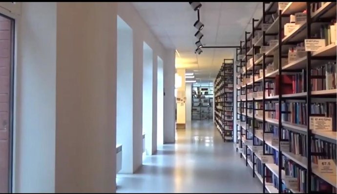 Biblioteca en un imagen de archivo