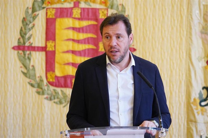El alcalde de Valladolid, Óscar Puente, en rueda de prensa.