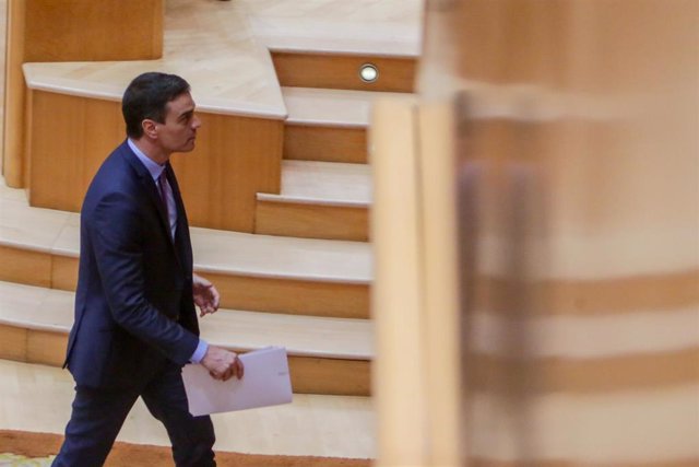 El presidente del Gobierno, Pedro Sánchez, a su salida de la Sesión de Control al Gobierno en el Senado.