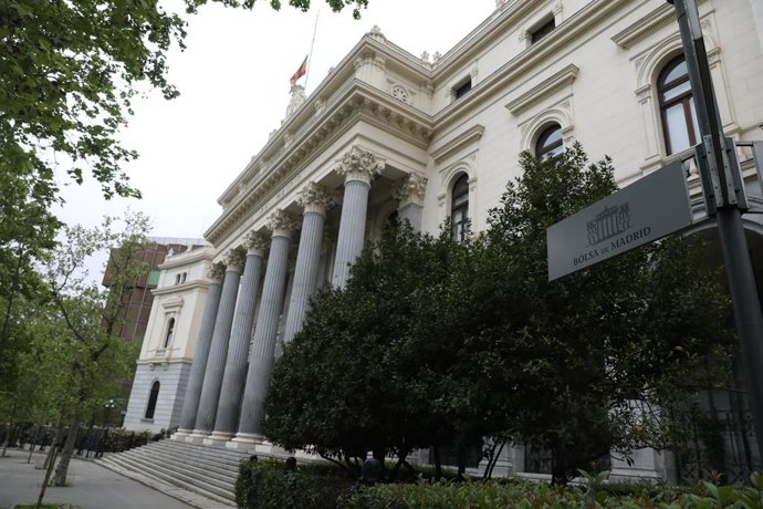 Edificio de la Bolsa de Madrid. 