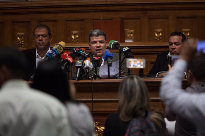 Venezuela.- El Supremo de Venezuela ratifica a Luis Parra como presidente de la 