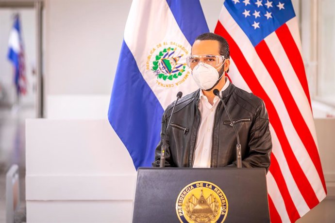 Coronavirus.- El presidente de El Salvador revela que también él toma hidroxiclo