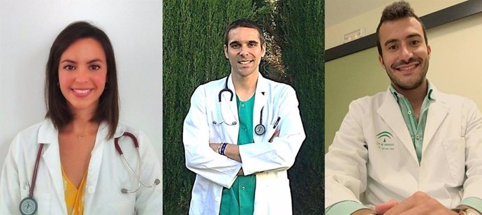 Los residentes Águeda Baldonedo, Rafael Rodríguez y Álvaro Moléon, que han obtenido el Premio FABIS al Mejor Residente en el hispital Juan Ramón Jiménez de Huelva.