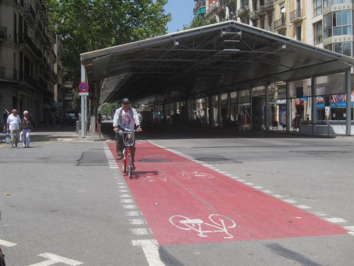Carril bici de la calle Urgell de Barcelona