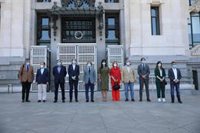 El Ayuntamiento de Madrid recuerda a las víctimas de la pandemia con un minuto de silencio