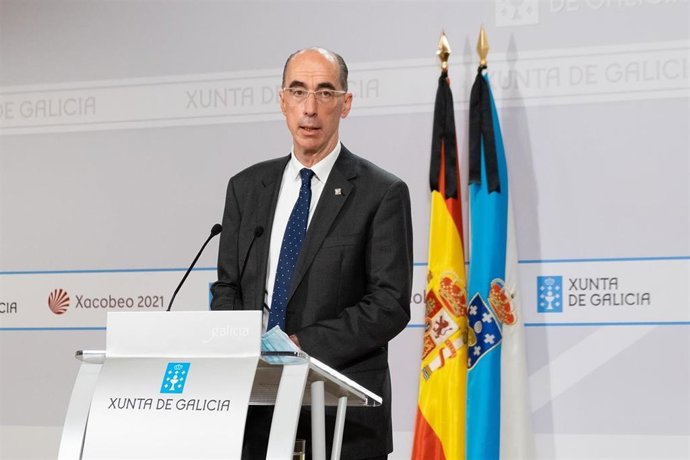 El conselleiro de Sanidade en rueda de prensa.