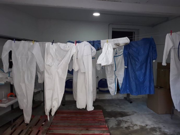 Equipos de protección indivual lavados en centros sanitarios para poderlos reciclar