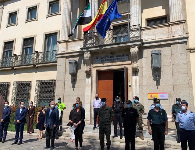 La Delegación Del Gobierno En Extremadura Guarda Un Minuto De Silencio