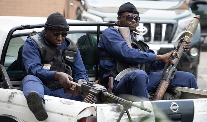 Miembros de las fuerzas de seguridad en Kinshasa