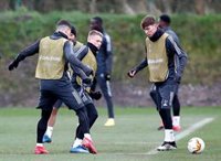 La Premier acuerda reanudar los entrenamientos completos y con acciones de contacto