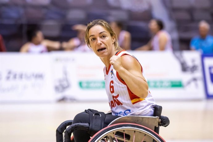 Sonia Ruiz durante un partido de la selección española femenina de baloncesto en silla de ruedas