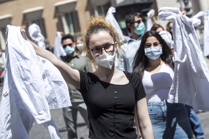 Manifestación de personal sanitario en Roma