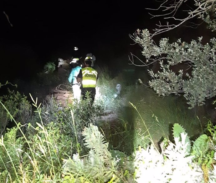 Rescatados dos excursionistas perdidos en Albalat dels Tarongers