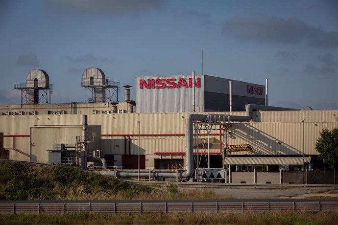 Exterior de la fábrica de Nissan en la Zona Franca de Barcelona