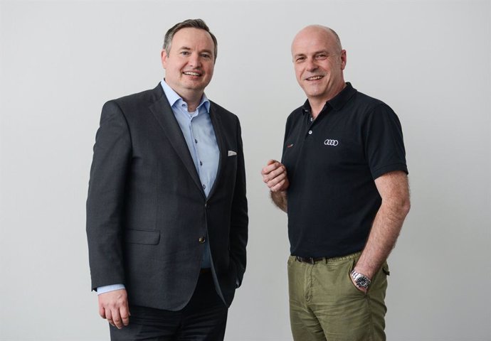 Henrik Ljungstrm (izquierda), director de Mercado de Automoción en Capgemini, y Frank Loydl, director de Tecnologías de la Información en Audi