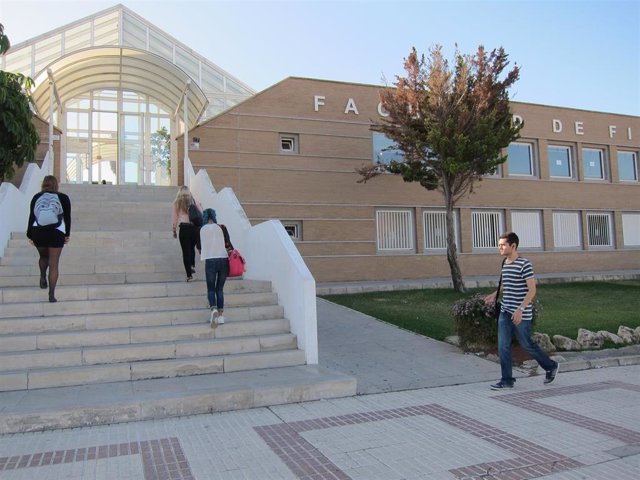 UMA, Universidad, Facultad, Universitarios, Estudiantes