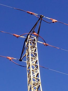 Torre de una línea de alta tensión