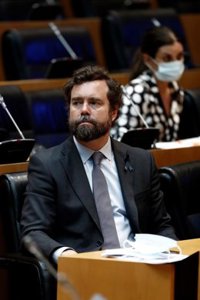 Vox abandona la Comisión de Reconstrucción tras acusarle Pablo Iglesias de querer un golpe de Estado