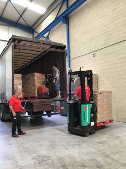 Mercadona, en colaboración con Iparlat, dona 63.000 litros de leche al Banco de 