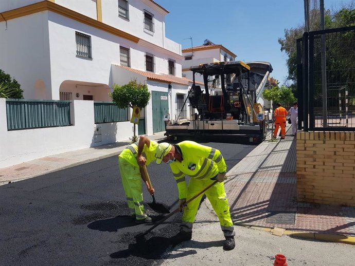 Asfaltado de diferentes tramos de calles con cargo al Supera VII en Los Palacios y Villafranca