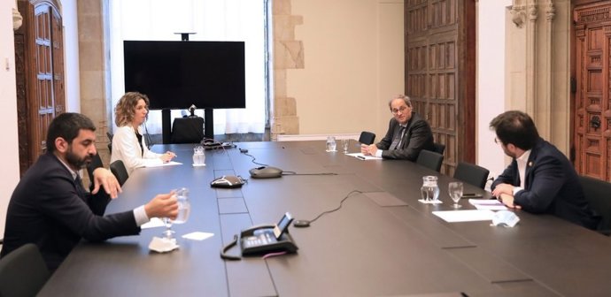 El president Quim Torra es reuneix amb els consellers Pere Aragons, ngels Chacón i Chakir  El Homrani sobre el tancament de les plantes de Nissan a Barcelona.