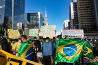 Sao Paulo registra récord de contagios el día que estrena la reapertura parcial de su economía