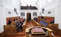 Las Cortes de C-LM volverán a celebrar un pleno con 33 diputados el próximo jueves