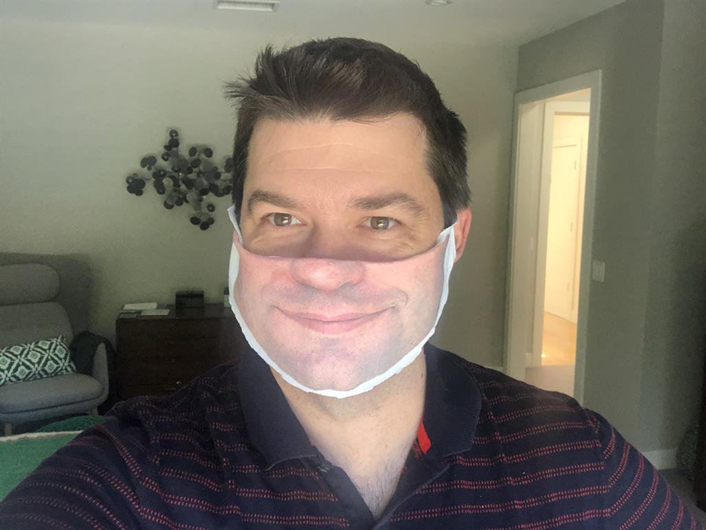 Las formas más divertidas de llevar mascarilla que se han hecho virales