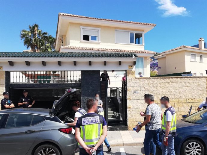 Alicante.- Sucesos.- Desmantelan tres cultivos de marihuana y se incautan de 31 