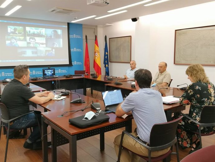 Reunión de la consejera Ollo con alcaldes del Pirineo navarro para abordar los problemas transfronterizos