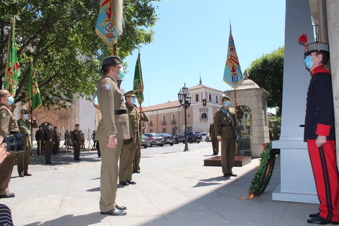 Acto de homenaje a las víctimas de la COVID-19 en el Palacio Real de Valladolid.