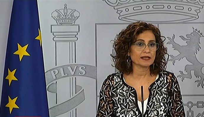 La ministra de Hacienda, María Jesús Montero, en la rueda de prensa posterior al consejo de ministros