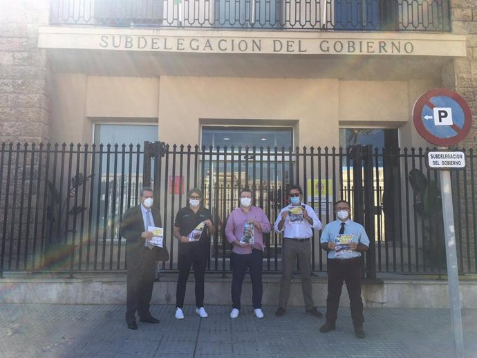 Representantes de Horeca y hosteleros de Cádiz ante la Subdelegación del Gobierno
