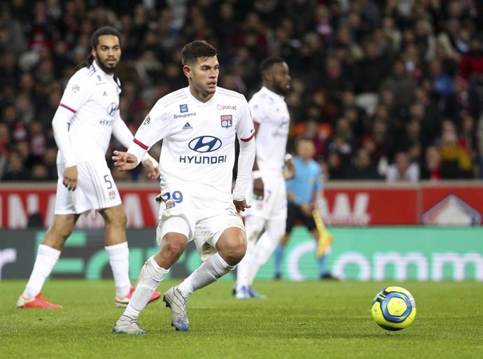 El jugador del Olympique de Lyon Bruno Guimaraes