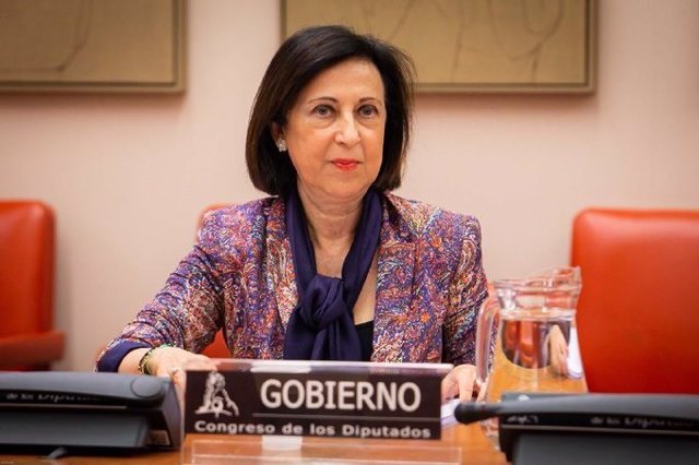 La ministra de Defensa, Margarita Robles, en la Comisión de Defensa del Congreso