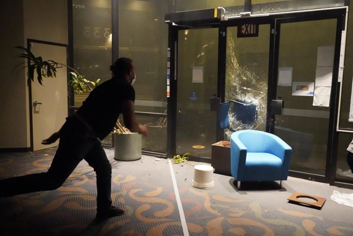 EEUU.- En torno a medio centenar de detenidos durante las protestas y disturbios