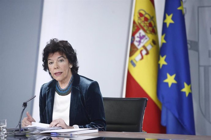 Ministra de Educación y Formación Profesional, Isabel Ceelá.