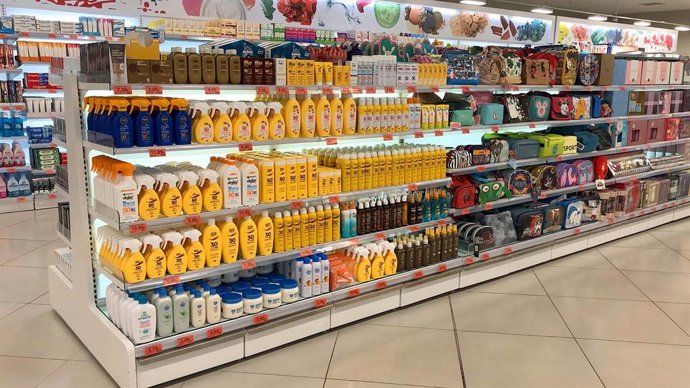 Economía.- Mercadona quintuplica las ventas de protector solar por los paseos, s