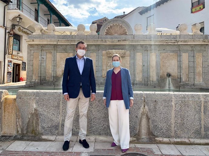 La consejera de Cultura, Marta Rivera de la Criz, en Chinchón