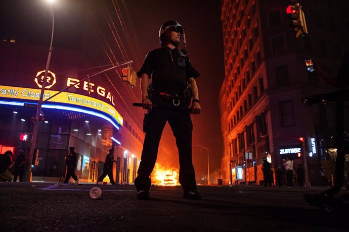 EEUU.- Al menos 345 detenidos y 33 policías heridos por las protestas en Nueva Y