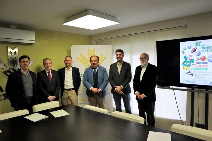 Caja Rural presenta los Premios a la Actividad Física y al Deporte