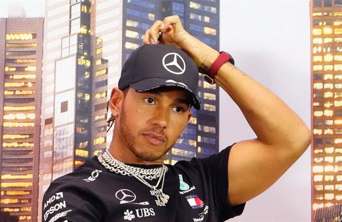 Lewis Hamilton durante un acto antes del Gran Premio de Australia 2020