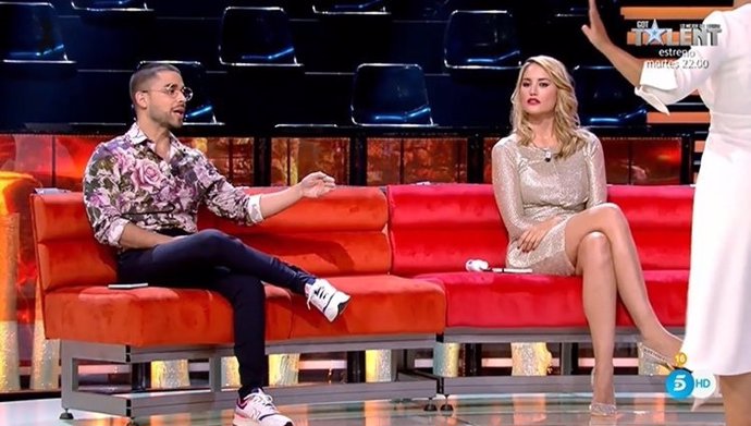 Miguel Friguenti y Alba Carrillo en el plató de 'Supervivientes'