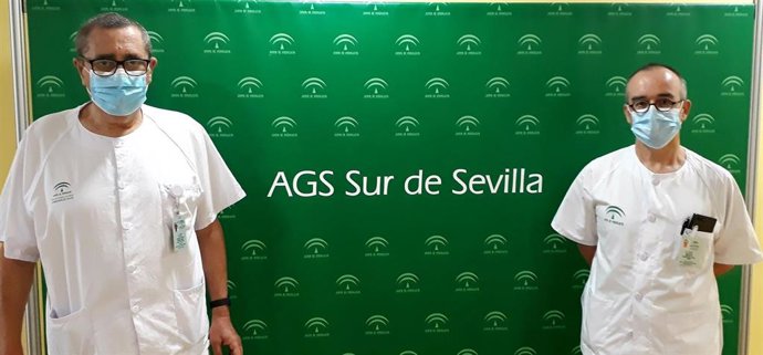 Los doctores Pineda y Macías del Hospital de Valme